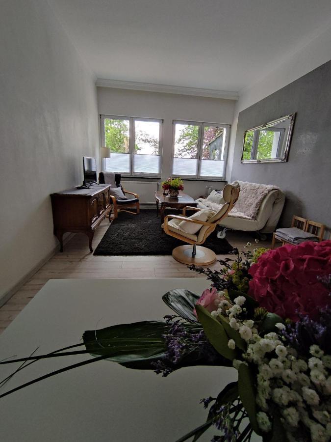Ferienwohnung-Im-Karolinenkoog-Erholung-Zwischen-Feld-Und-Deich Buitenkant foto